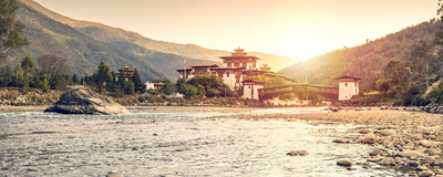 Sonnenuntergang, Punakha Dzong, Bhutan Rundreise