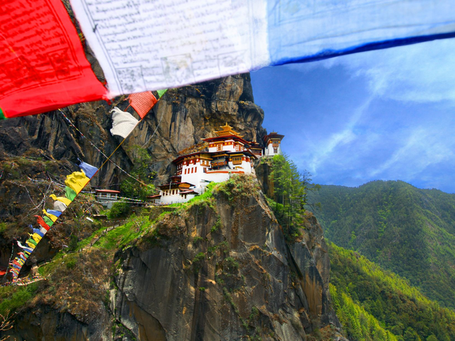 Blick auf das Tigernest, Bhutan Individualreise