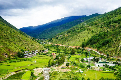 Privatreise Bhutan, Blick ins Tal, Thimphu, Sikkim und Bhutan Reise