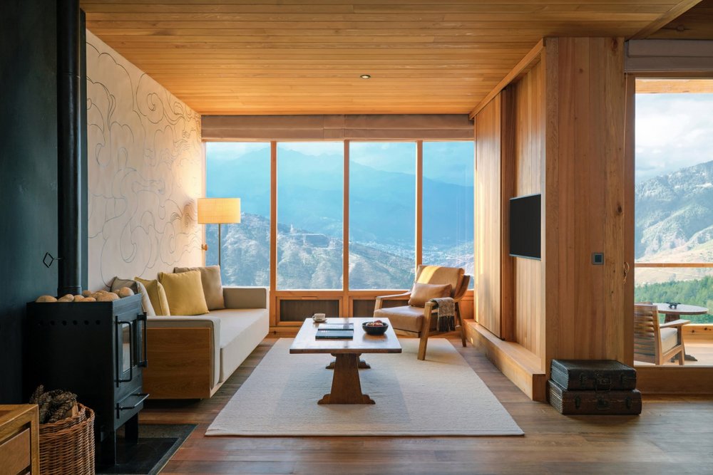 Wohnbereich der Suite, Six Senses Thimphu Lodge, Bhutan Luxusreise
