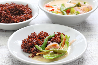 Trans Bhutan Trail: Kochen und Essen bei einheimischen Familien